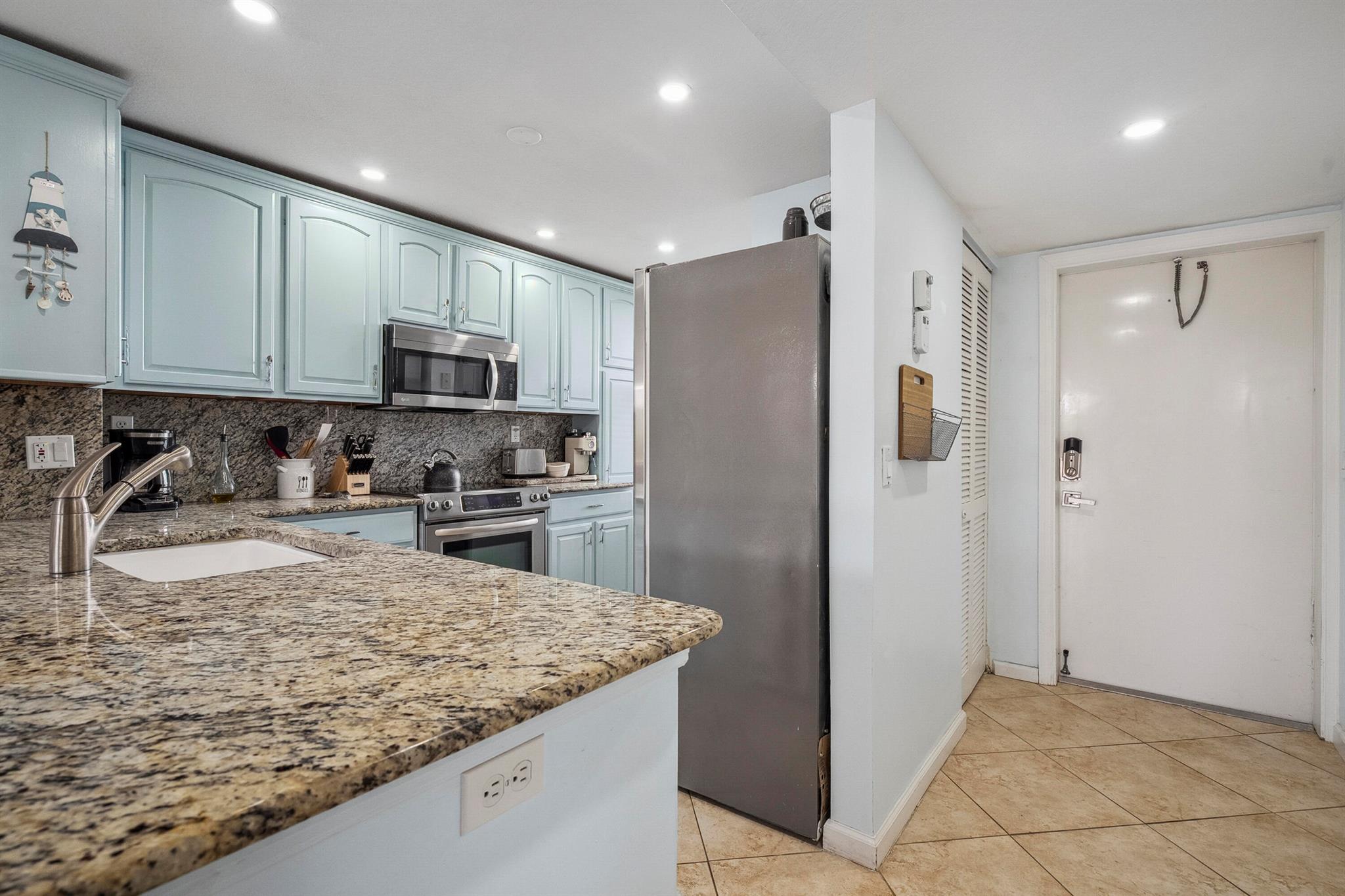 Island Crest Condo - Residential Lease