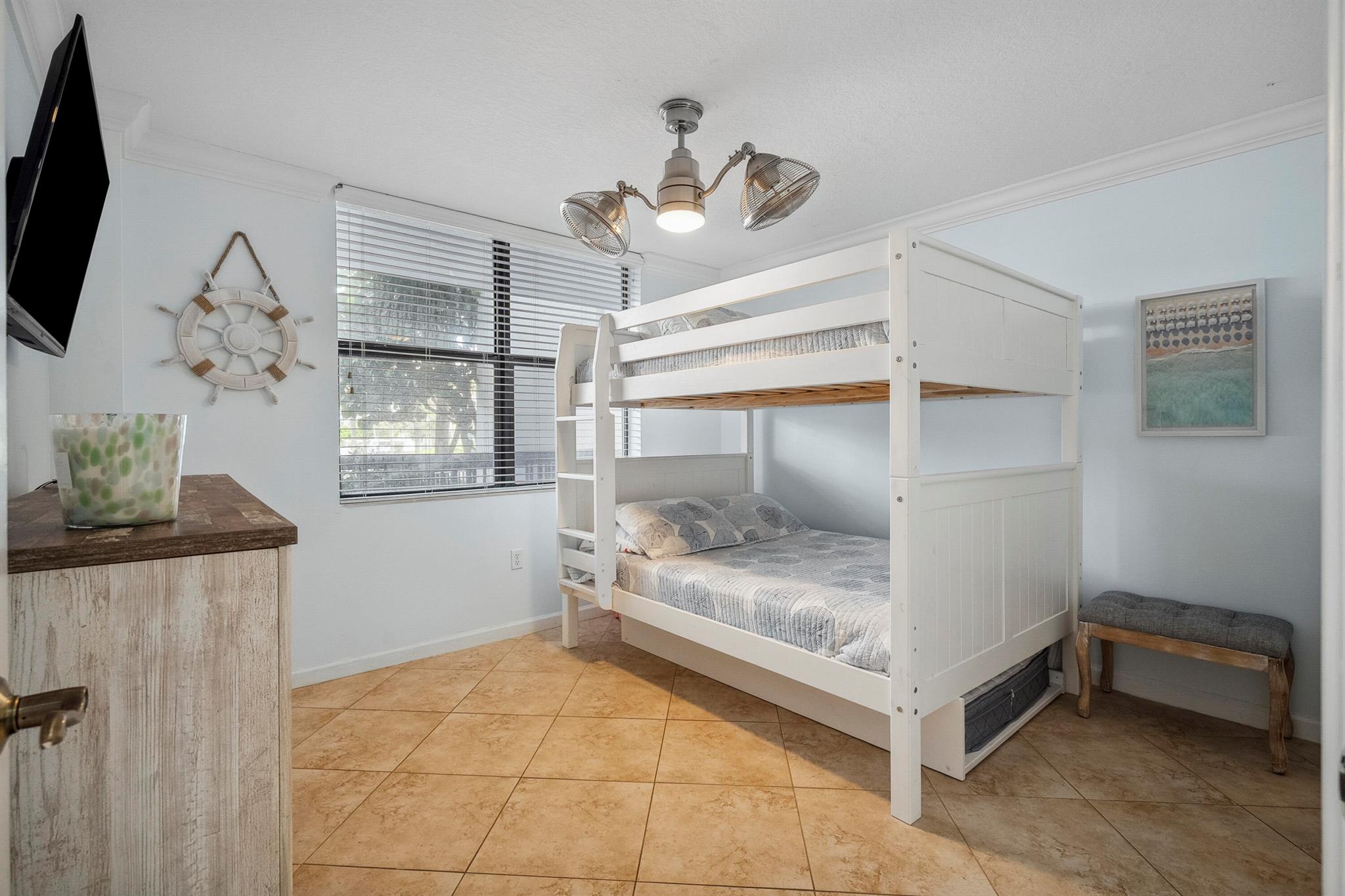 Island Crest Condo - Residential Lease