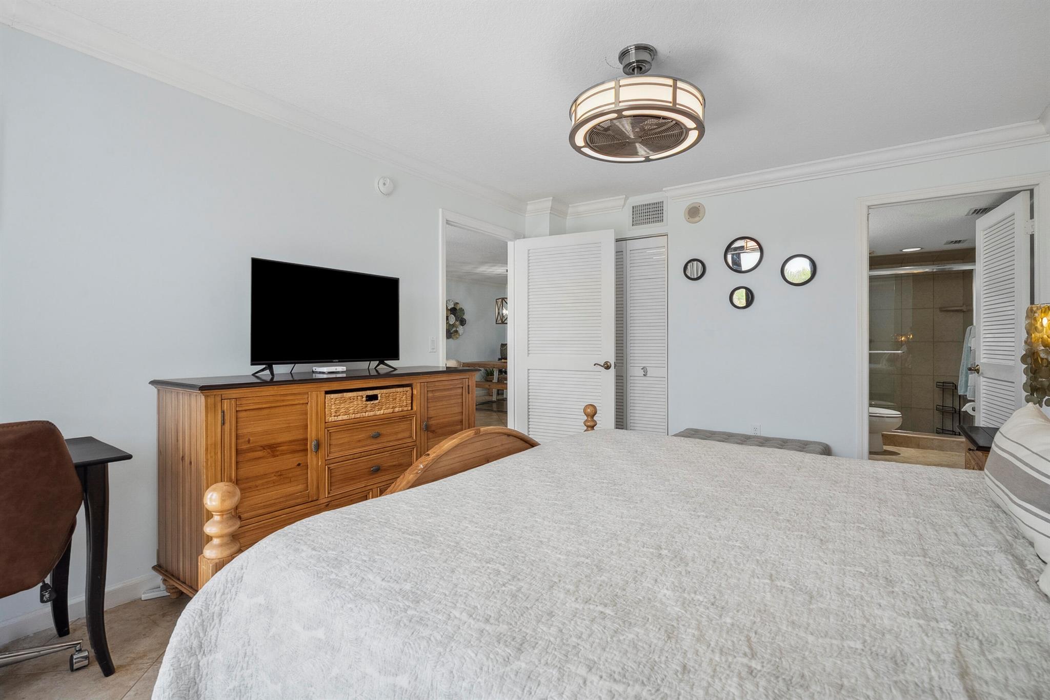 Island Crest Condo - Residential Lease