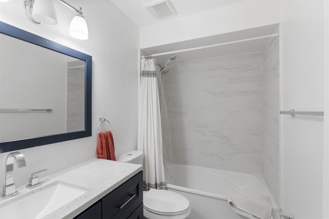 HOST CROSSINGS - Residential Lease