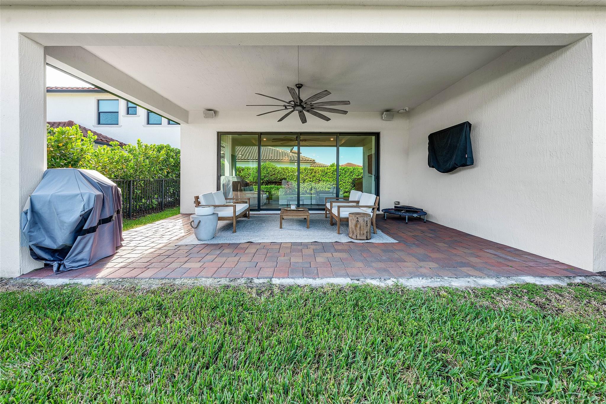 Parkland Bay 183-49 B - Residential