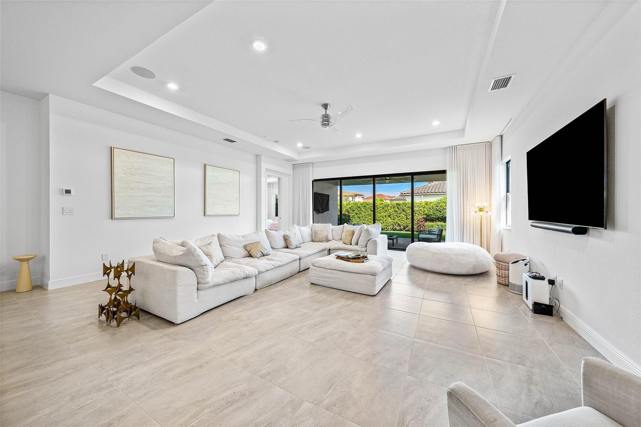 Parkland Bay 183-49 B - Residential