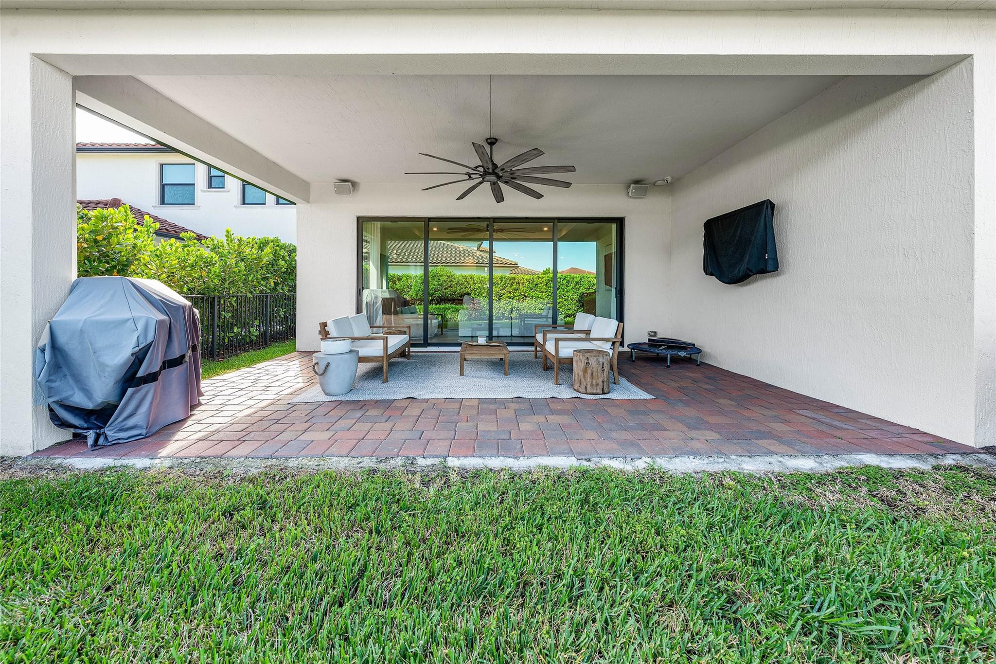 Parkland Bay 183-49 B - Residential