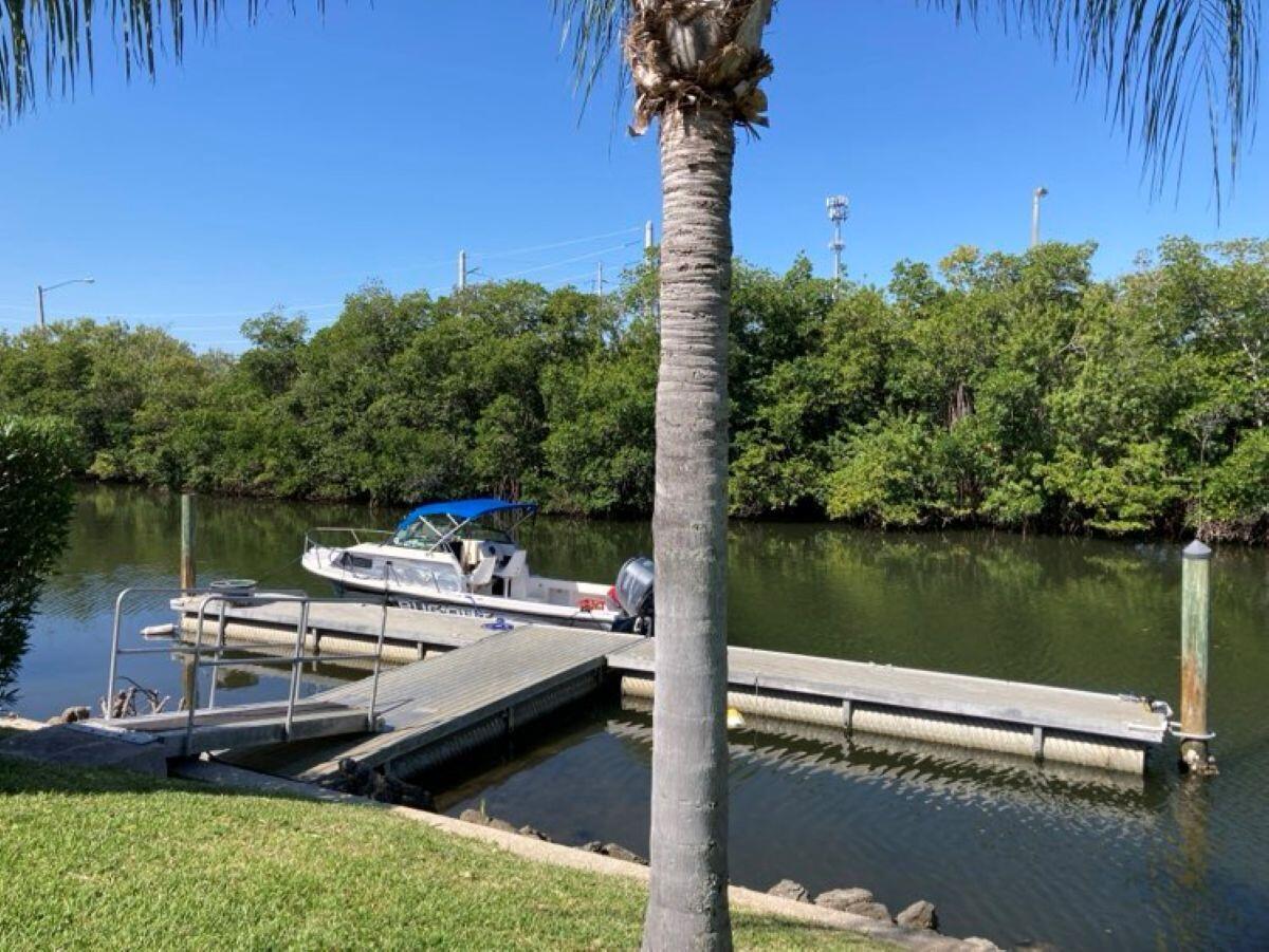 1845 Robalo Drive 201d