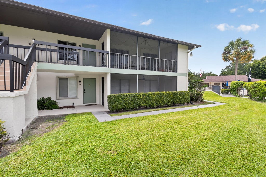 Photo of 6341 Chasewood Drive #D, Jupiter, FL 33458 (MLS # B26044620)