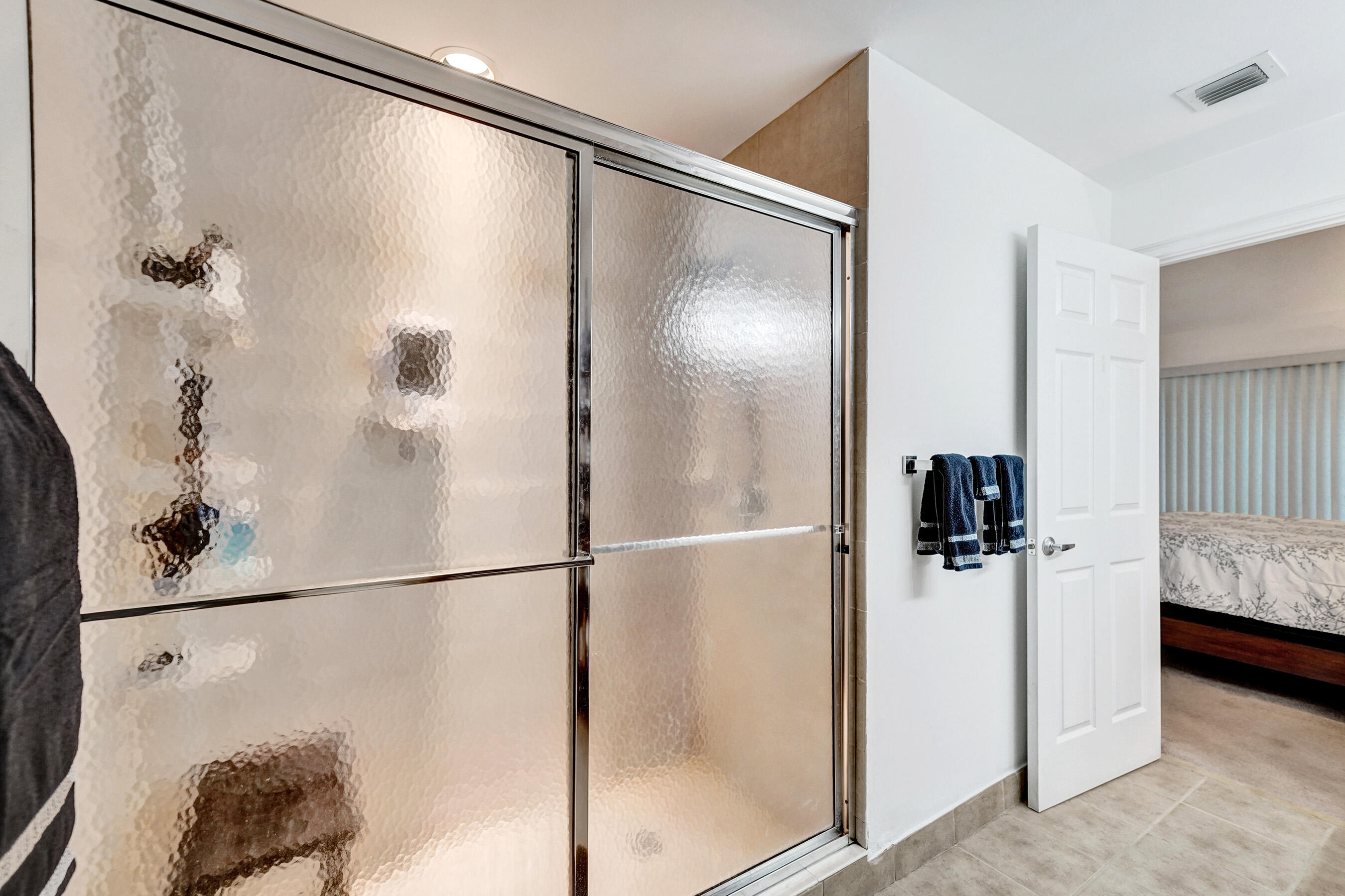 RIVER LANDINGS CONDO - Residential Lease