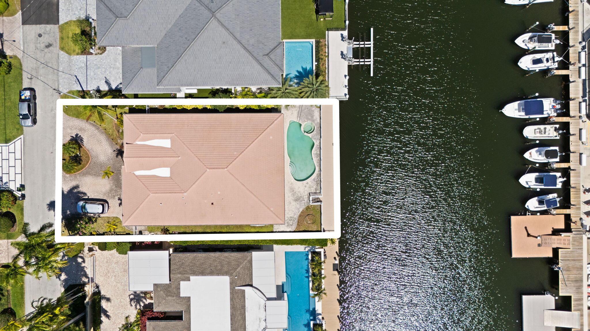 RIO VISTA ISLES - Residential