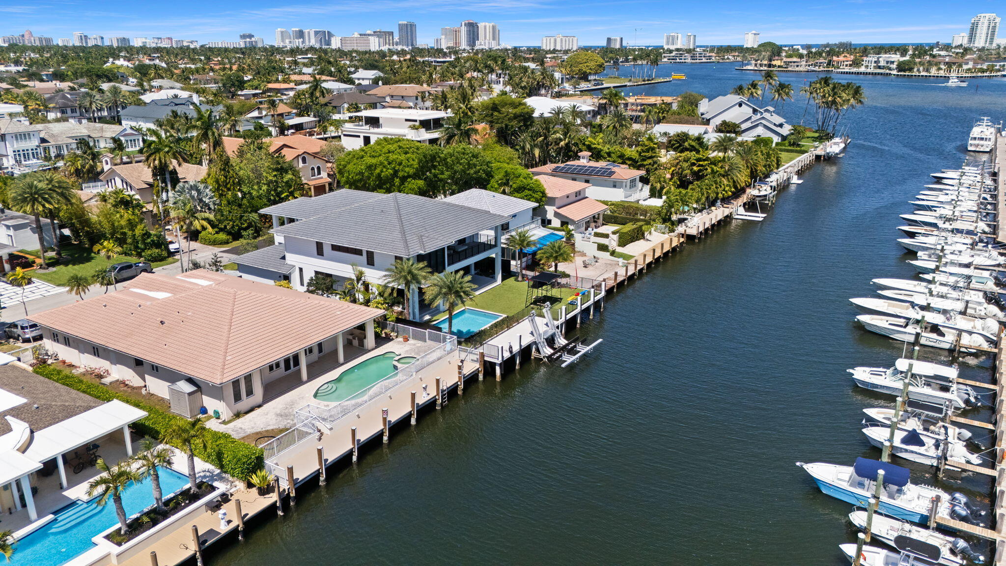 RIO VISTA ISLES - Residential