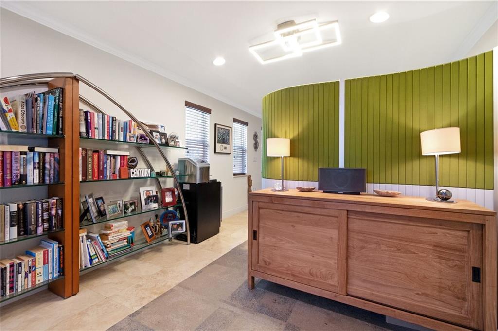 Canary Palm - Residential