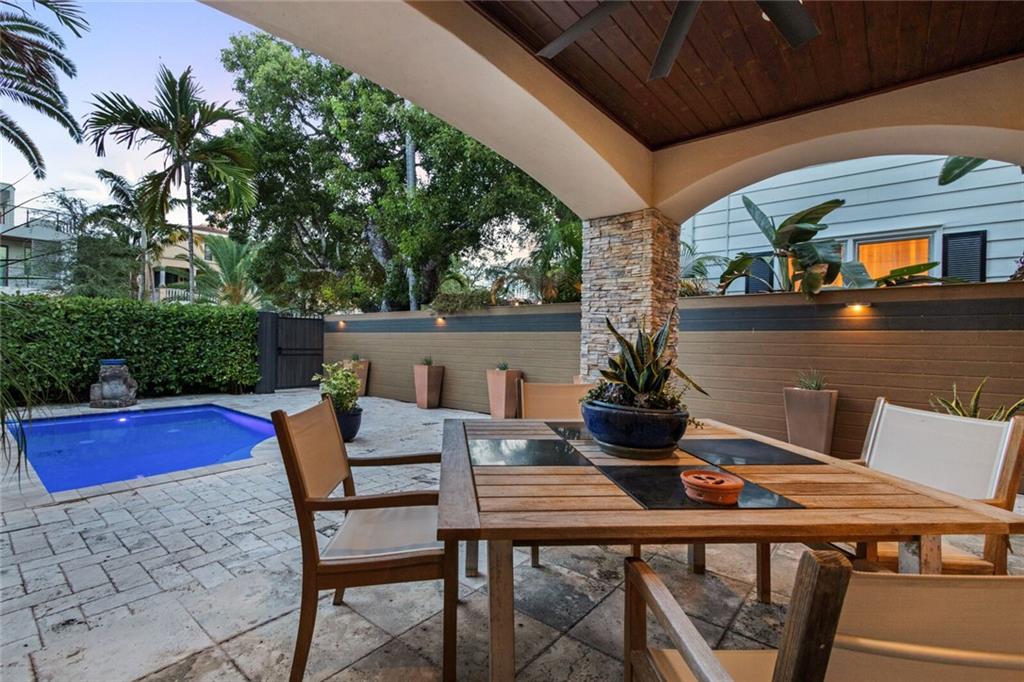 Canary Palm - Residential