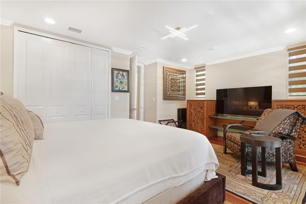 Canary Palm - Residential