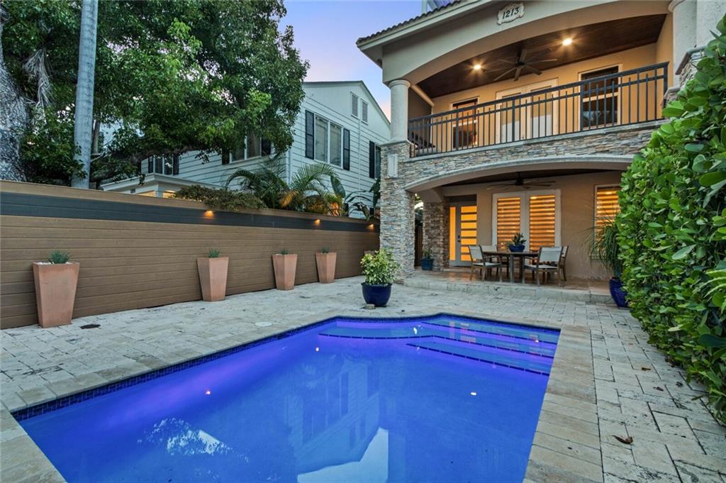 Canary Palm - Residential