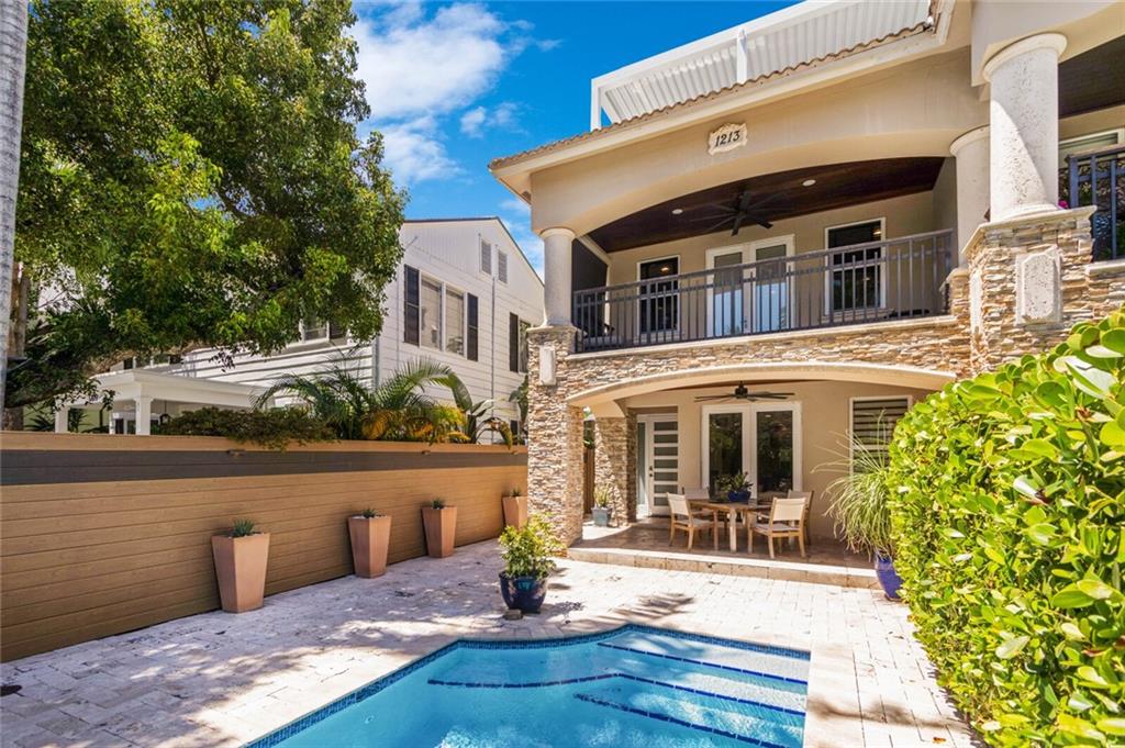 Canary Palm - Residential