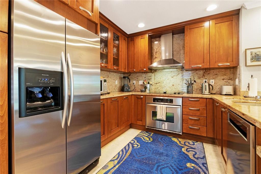 Canary Palm - Residential