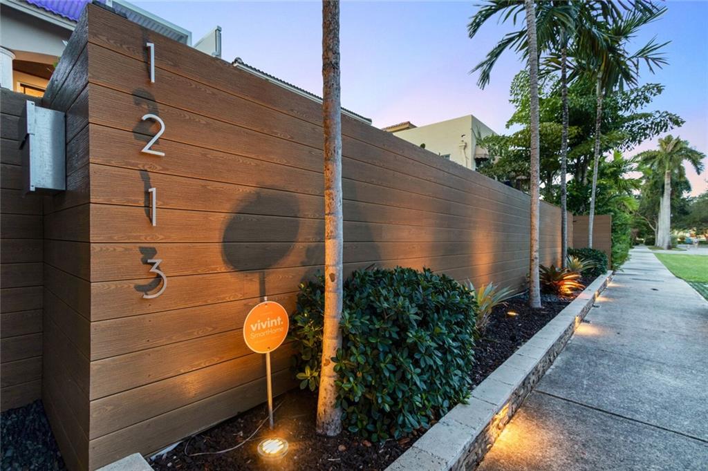 Canary Palm - Residential