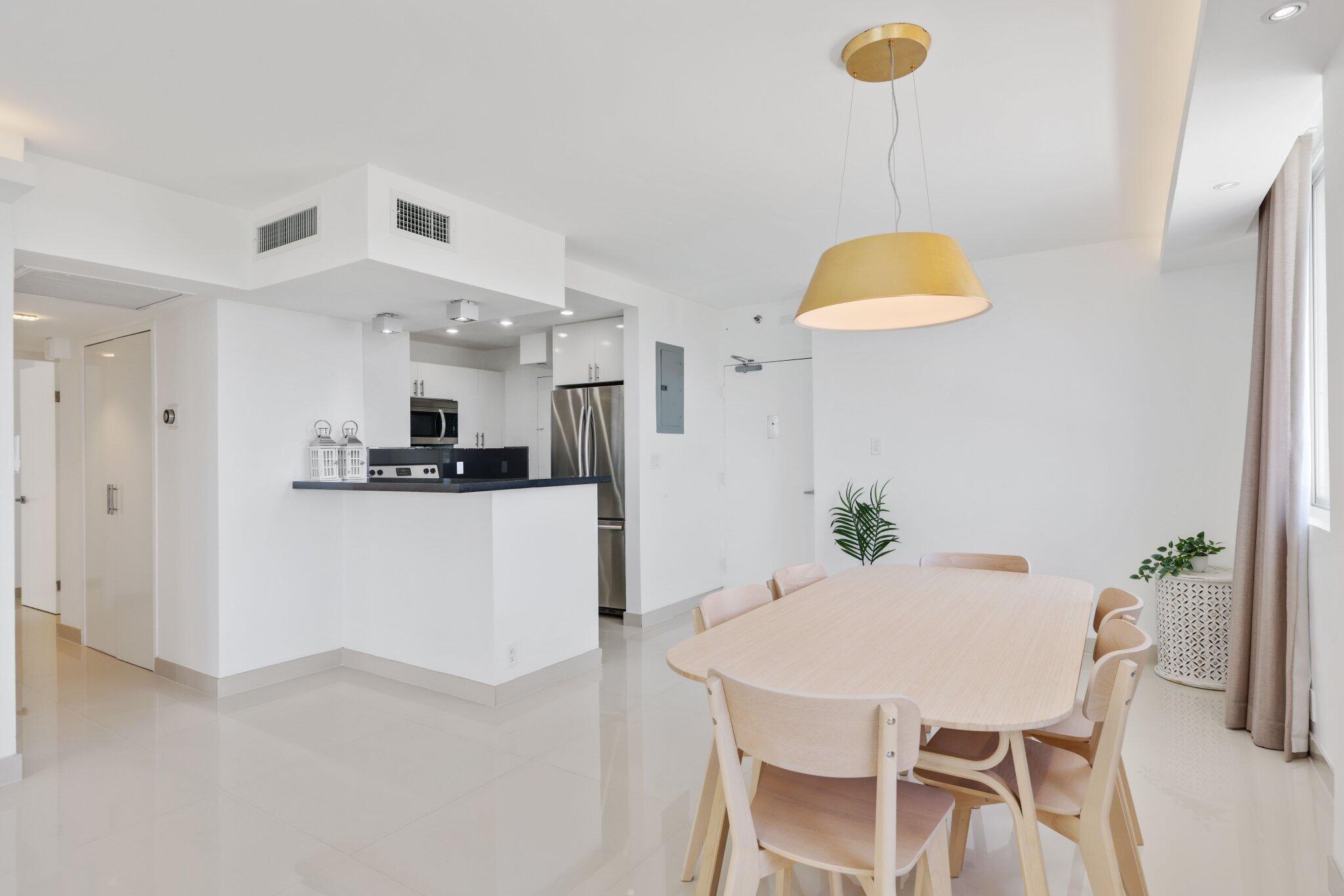 MIRADOR 1000 CONDO - Residential