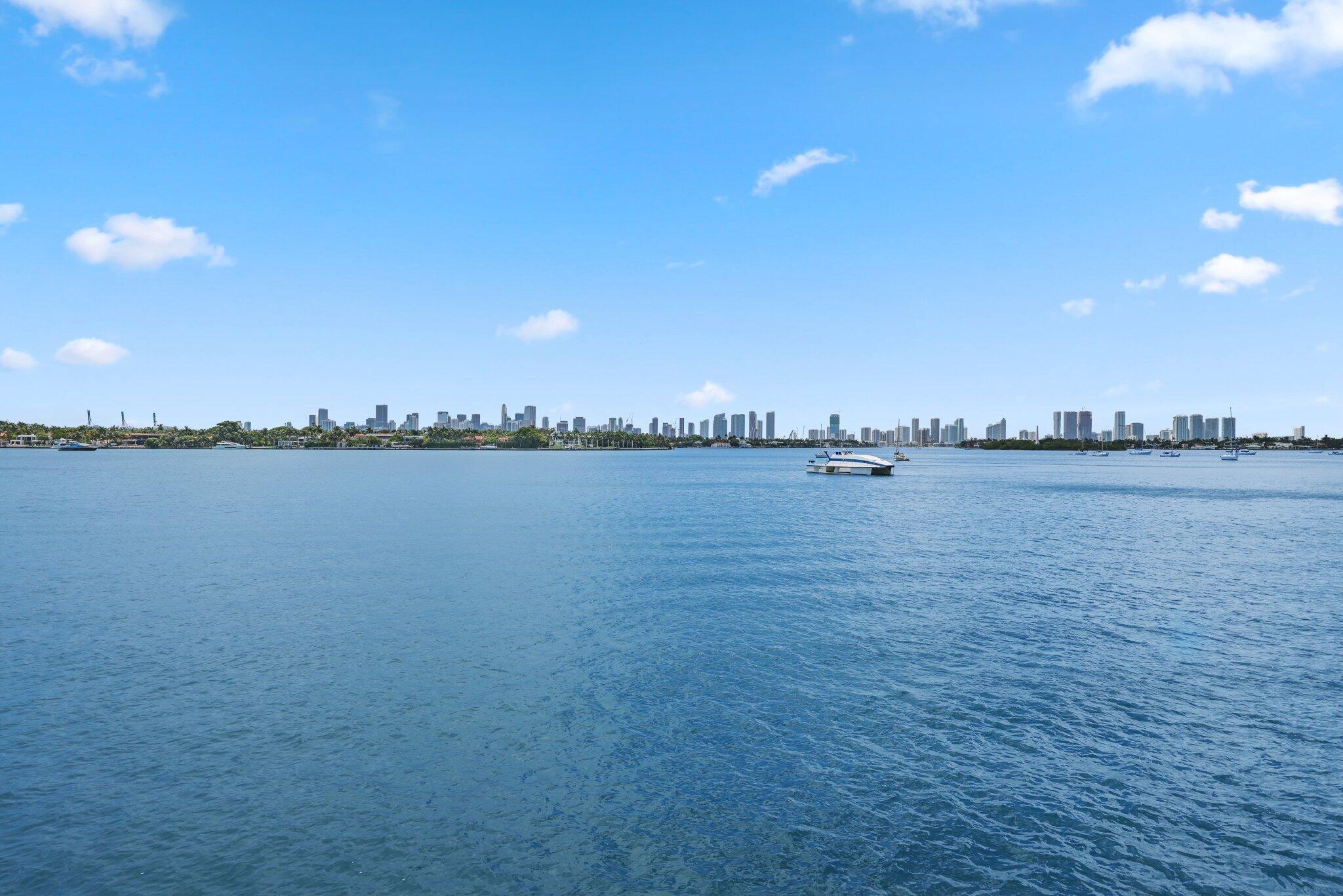 MIRADOR 1000 CONDO - Residential