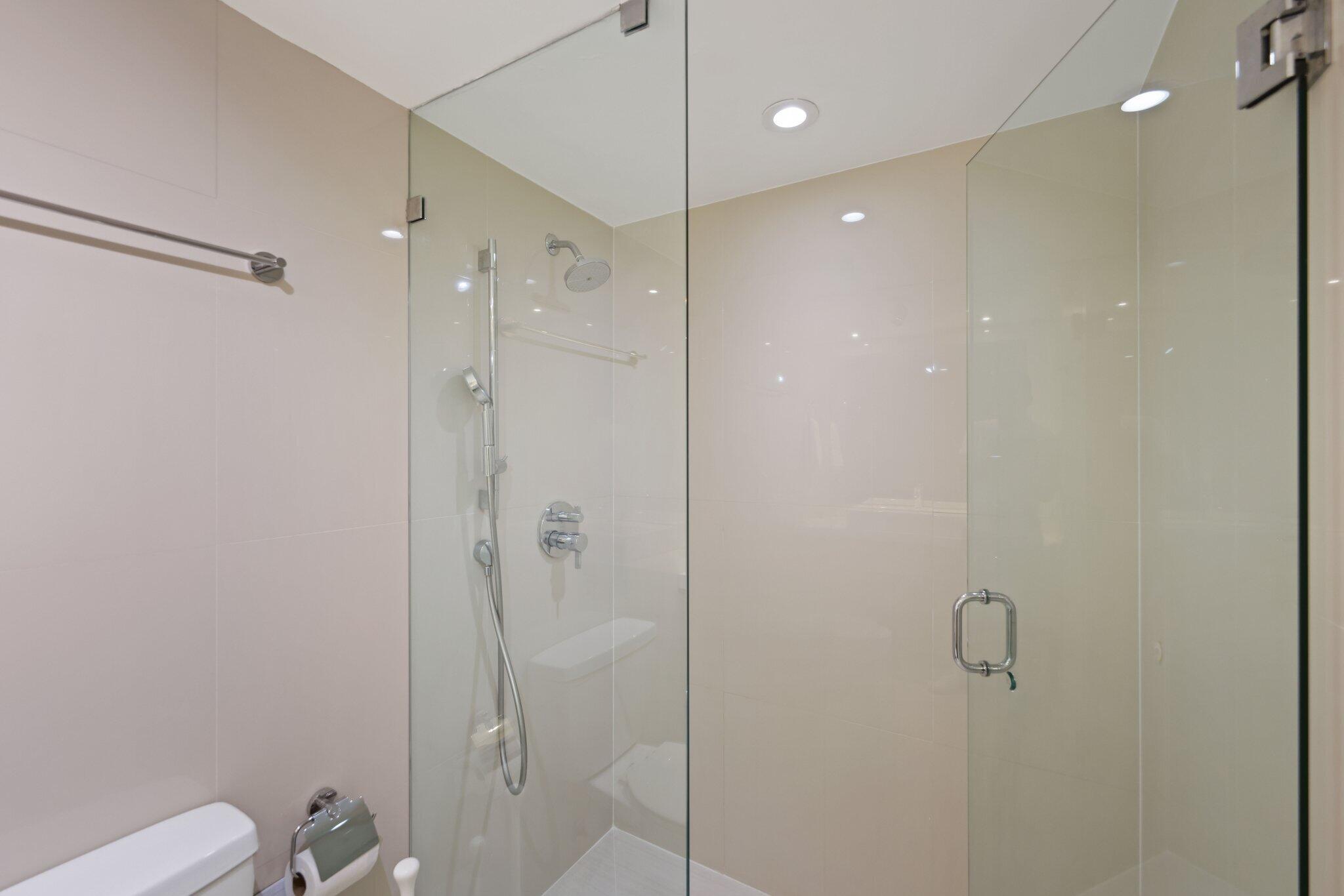 MIRADOR 1000 CONDO - Residential