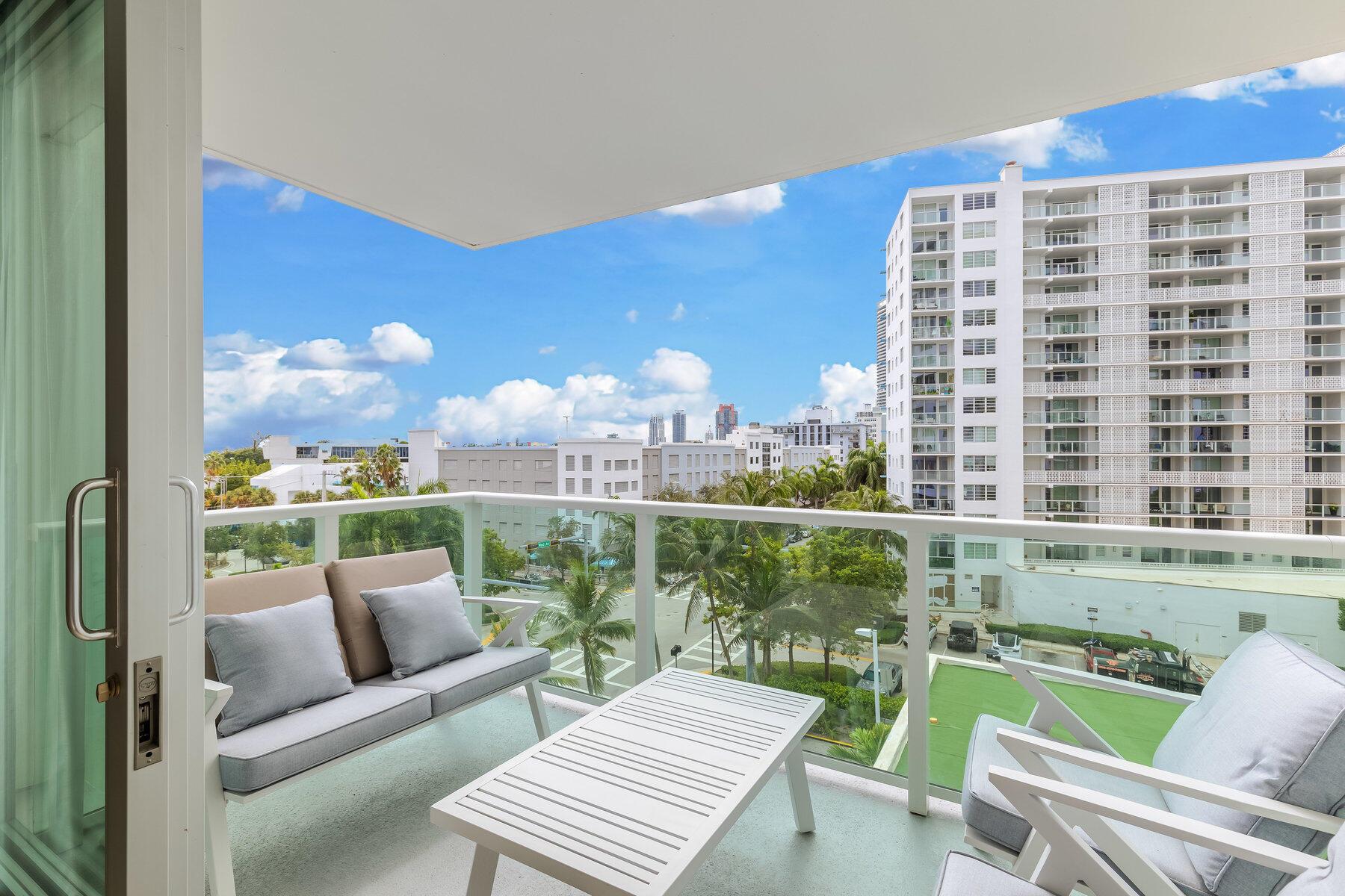 MIRADOR 1000 CONDO - Residential