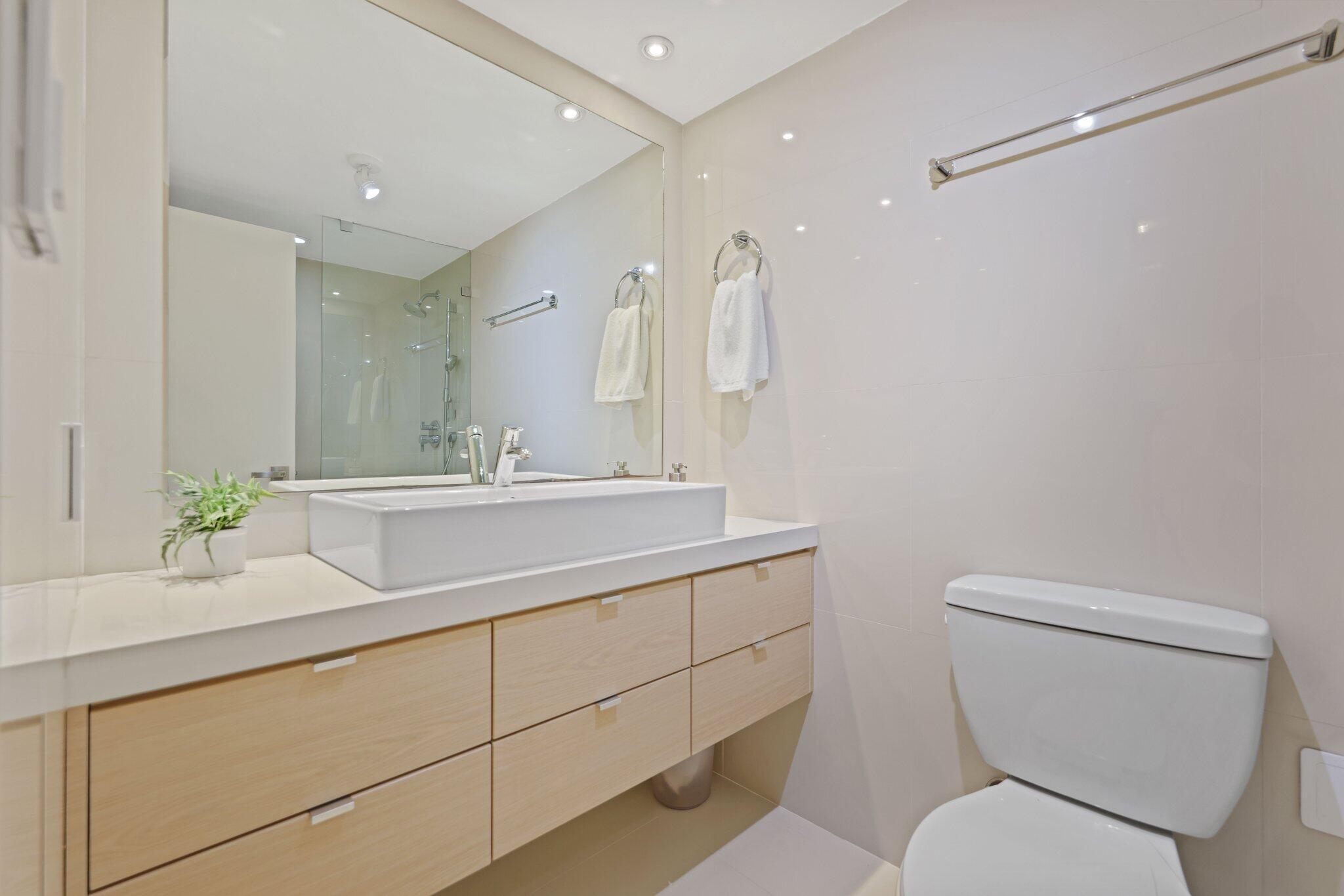 MIRADOR 1000 CONDO - Residential