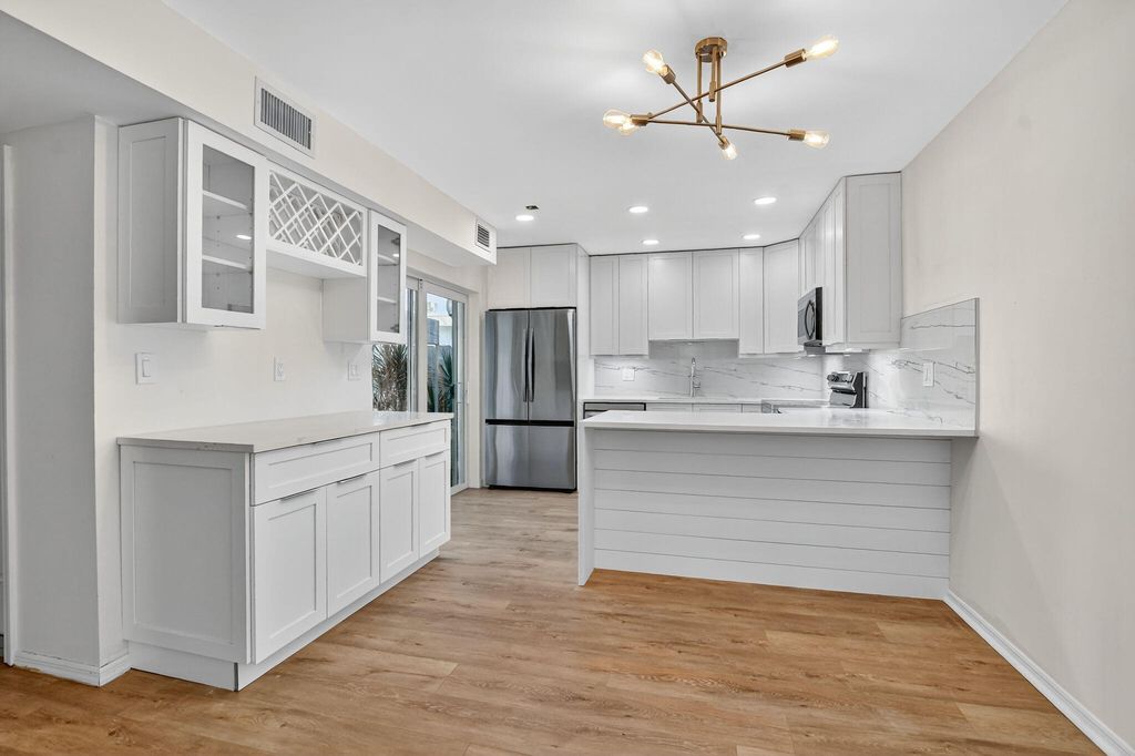 Photo of 1010 NE 8th Avenue #19d, Delray Beach, FL 33483 (MLS # R11136015)