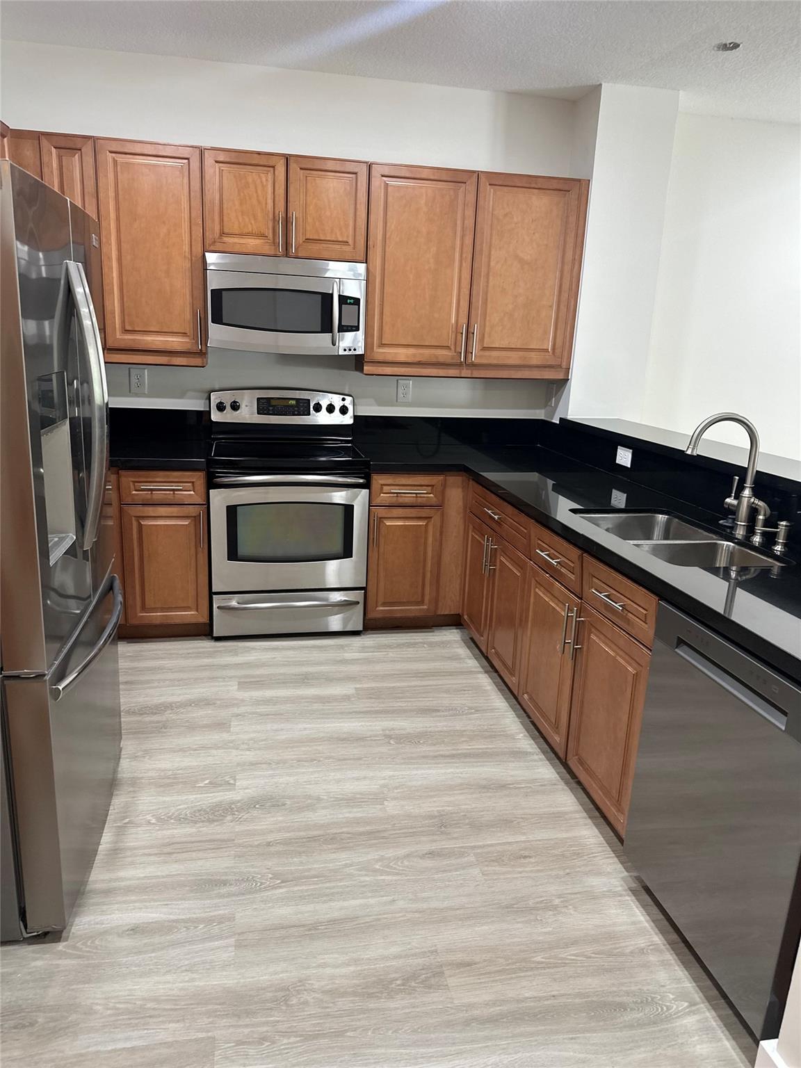 Edgewood Landings 173-159 - Residential Lease