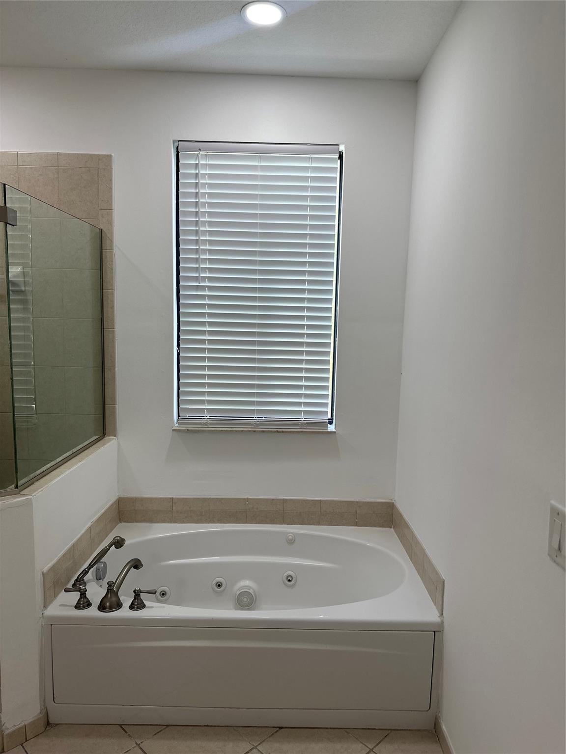Edgewood Landings 173-159 - Residential Lease