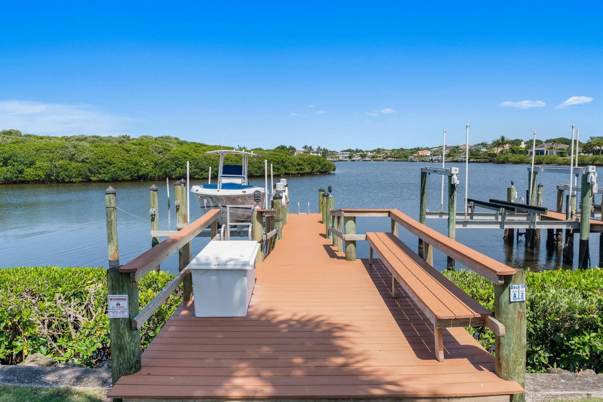 Admirals Cove - Residential