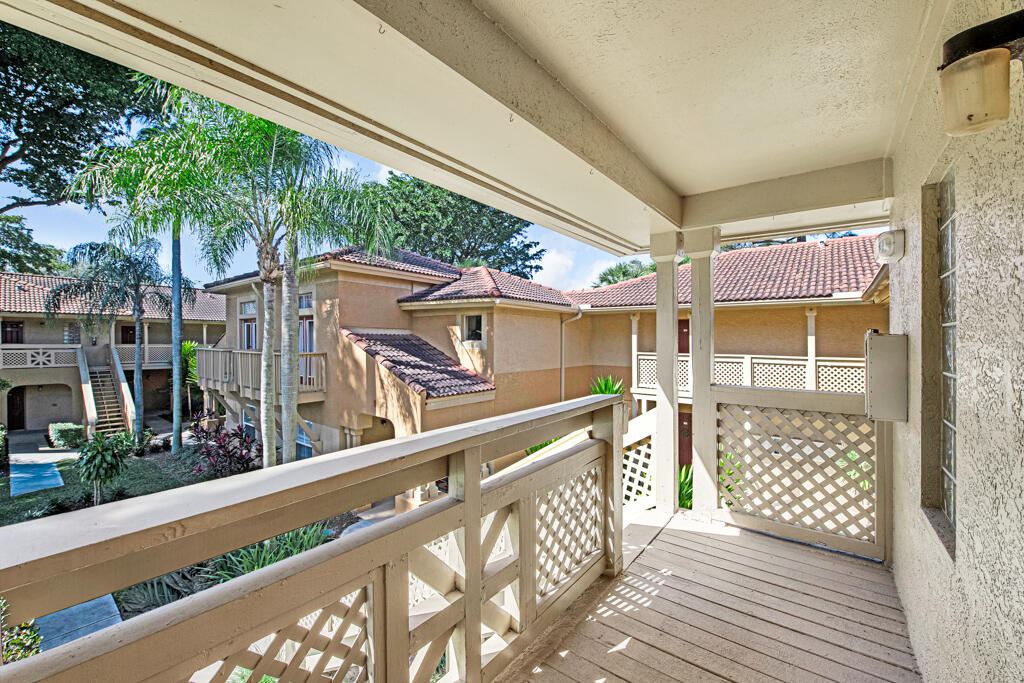 4783 Via Palm Lakes 121