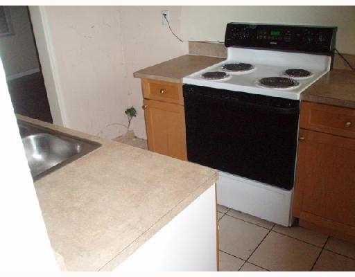 WHISPERING PALMS PL - Residential