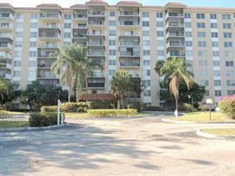 4174 Inverrary Dr Unit 601, Lauderhill, FL MLS: F10493255