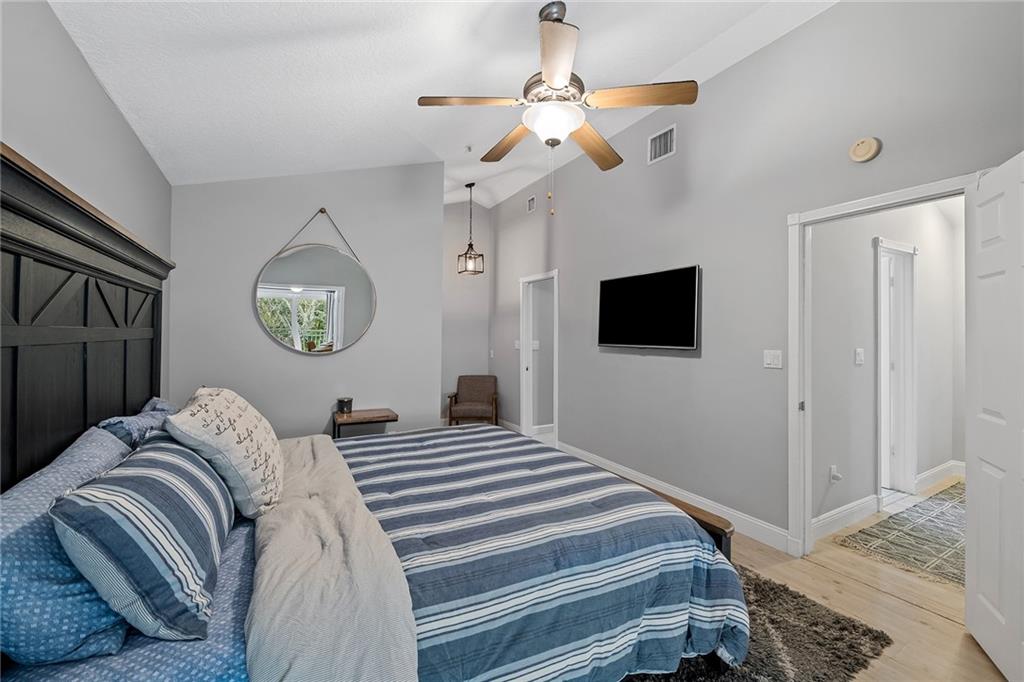 Riverbend Townhomes - Residential
