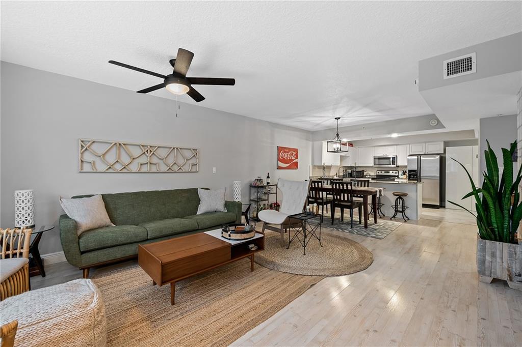 Riverbend Townhomes - Residential