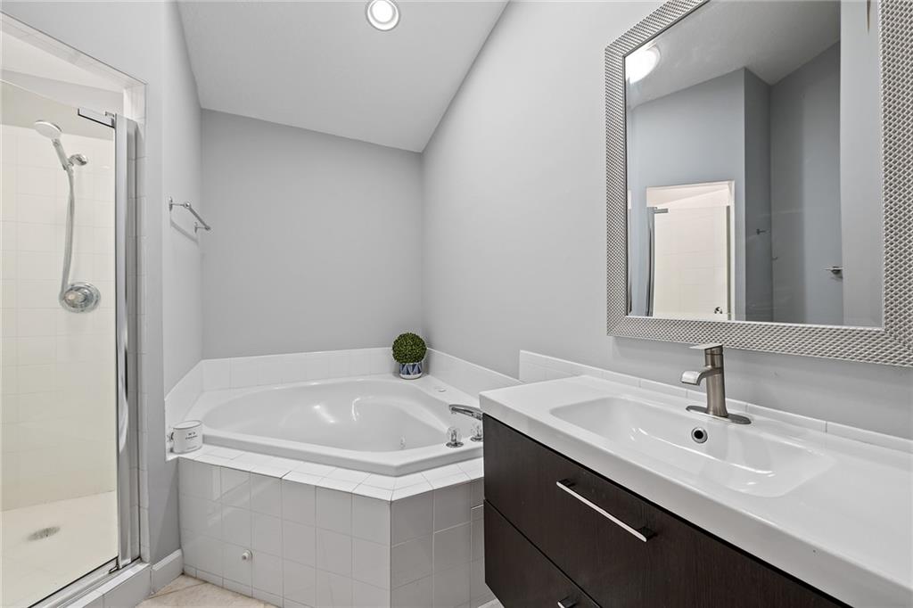 Riverbend Townhomes - Residential