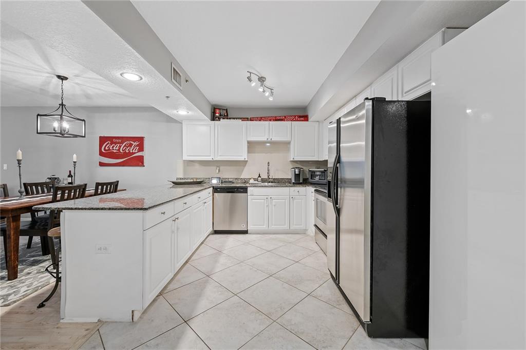 Riverbend Townhomes - Residential