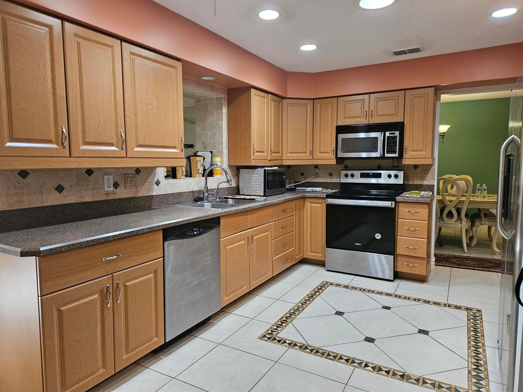 Photo of 286 NE Brunson Court, Port Saint Lucie, FL 34983 (MLS # R11013670)