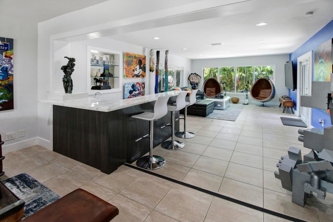 CORAL POINT - Residential