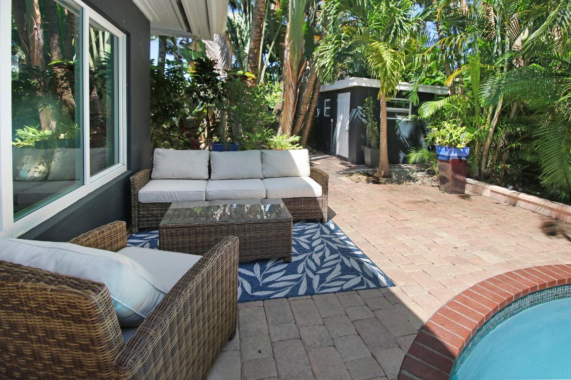 CORAL POINT - Residential