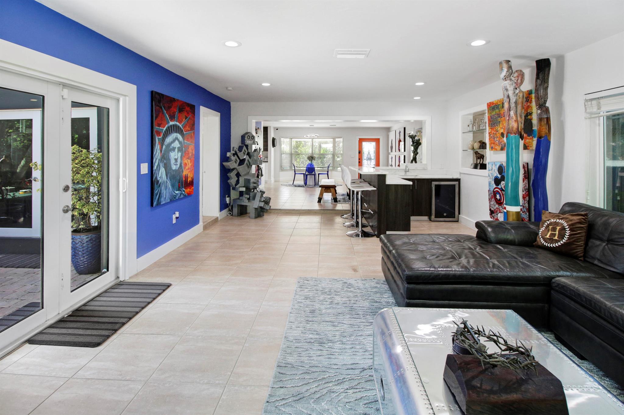 CORAL POINT - Residential