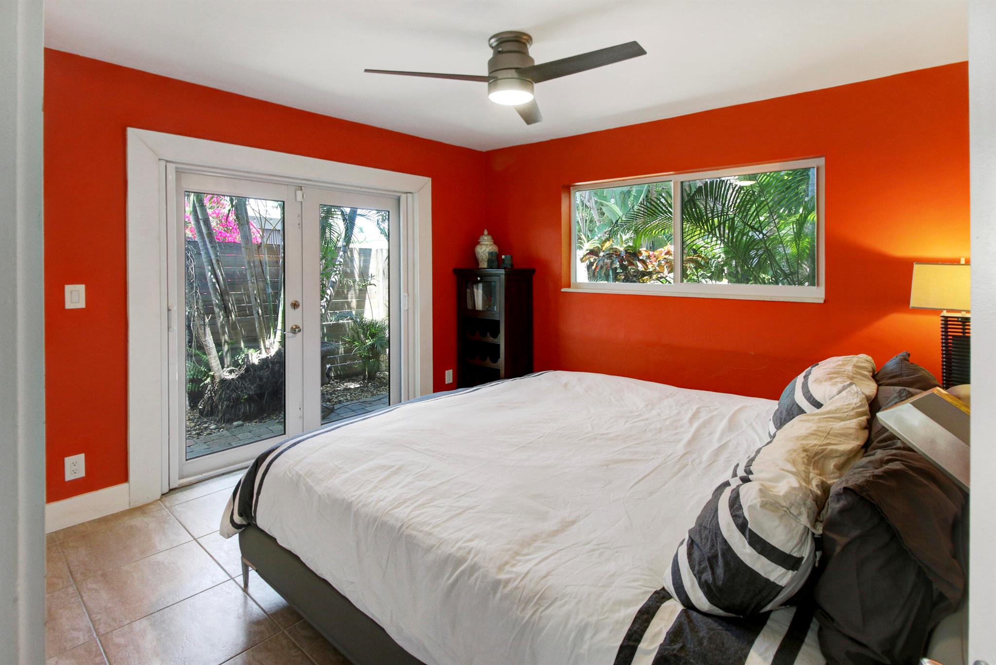 CORAL POINT - Residential