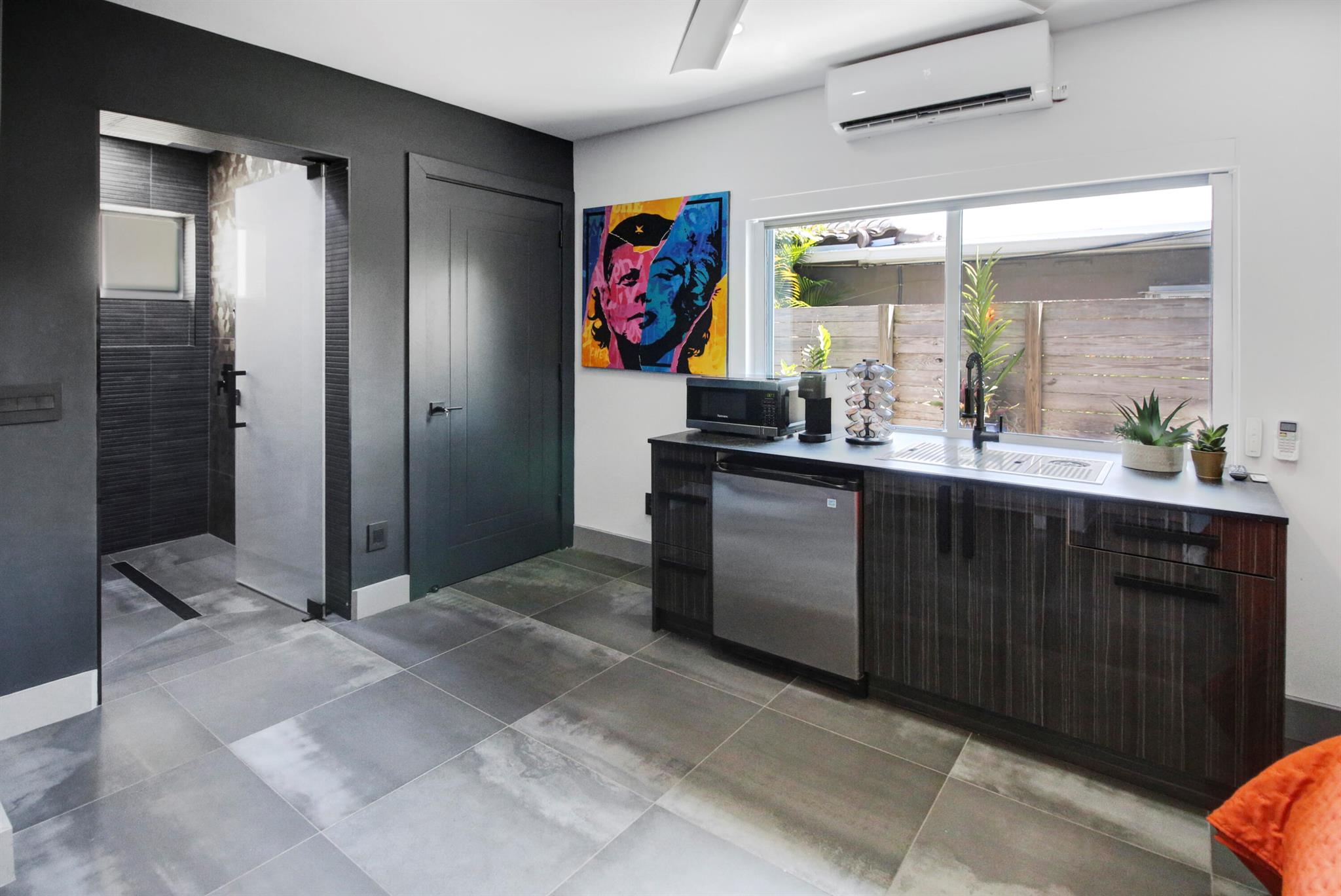 CORAL POINT - Residential