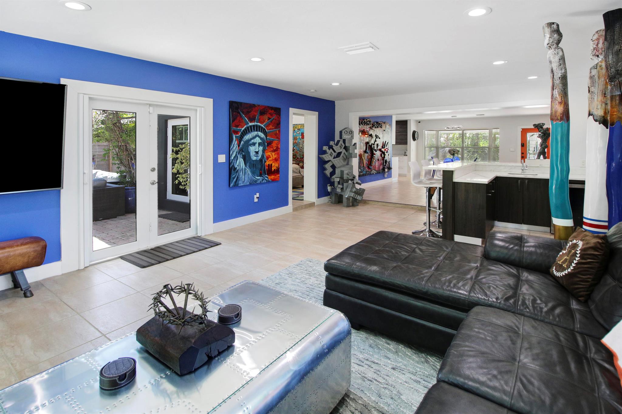 CORAL POINT - Residential