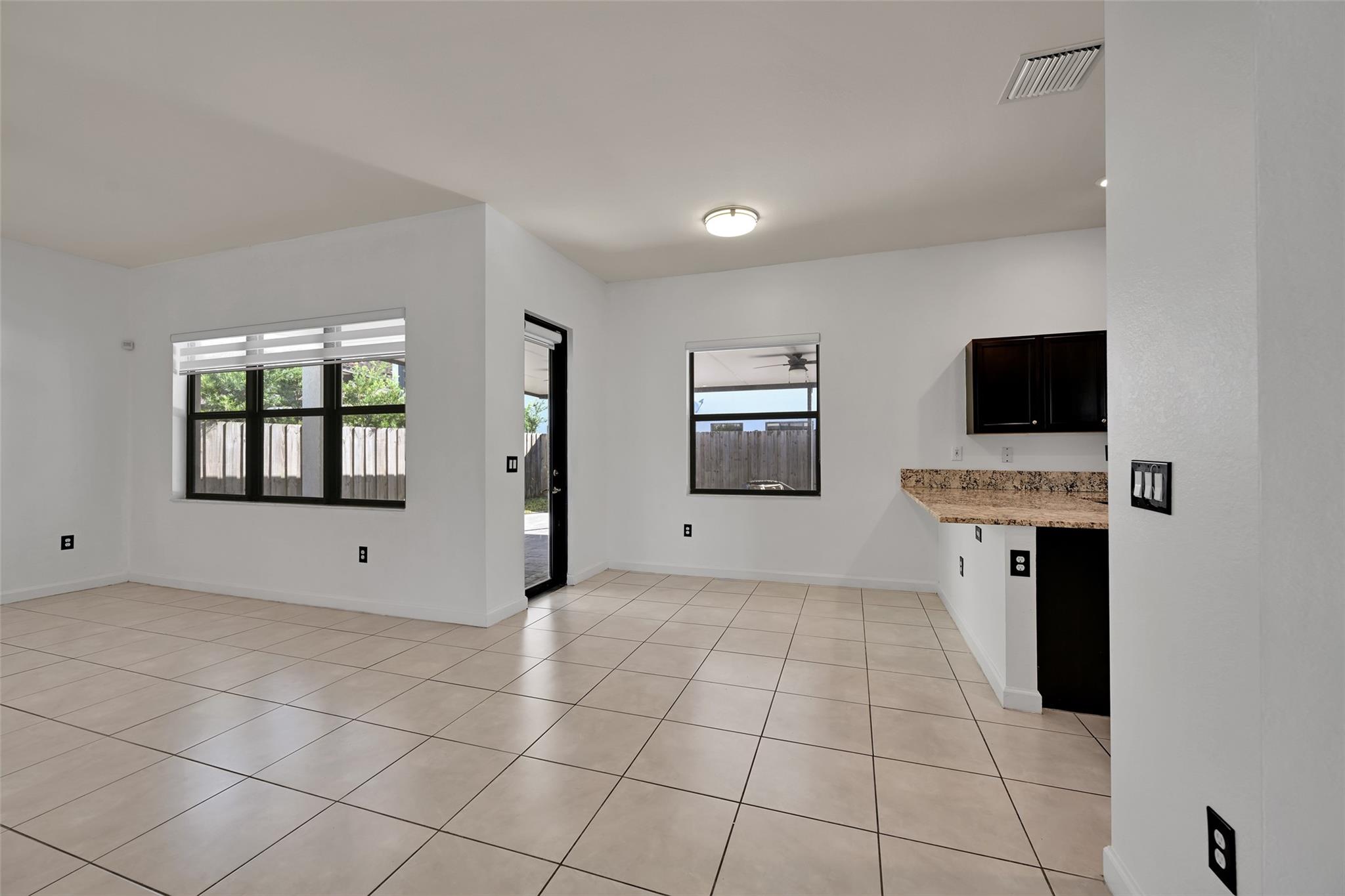 COCO PALM ESTATES - Residential