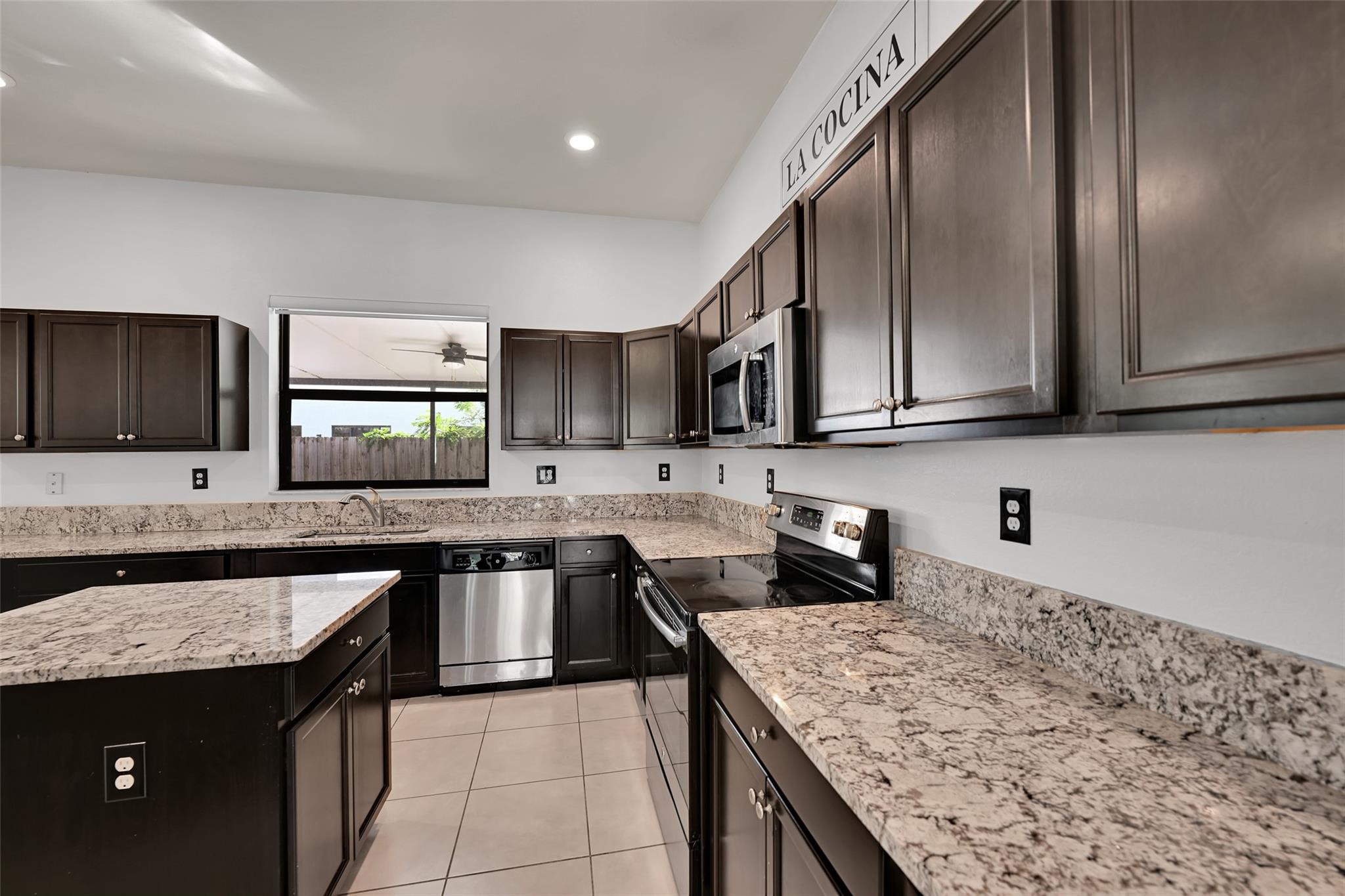 COCO PALM ESTATES - Residential