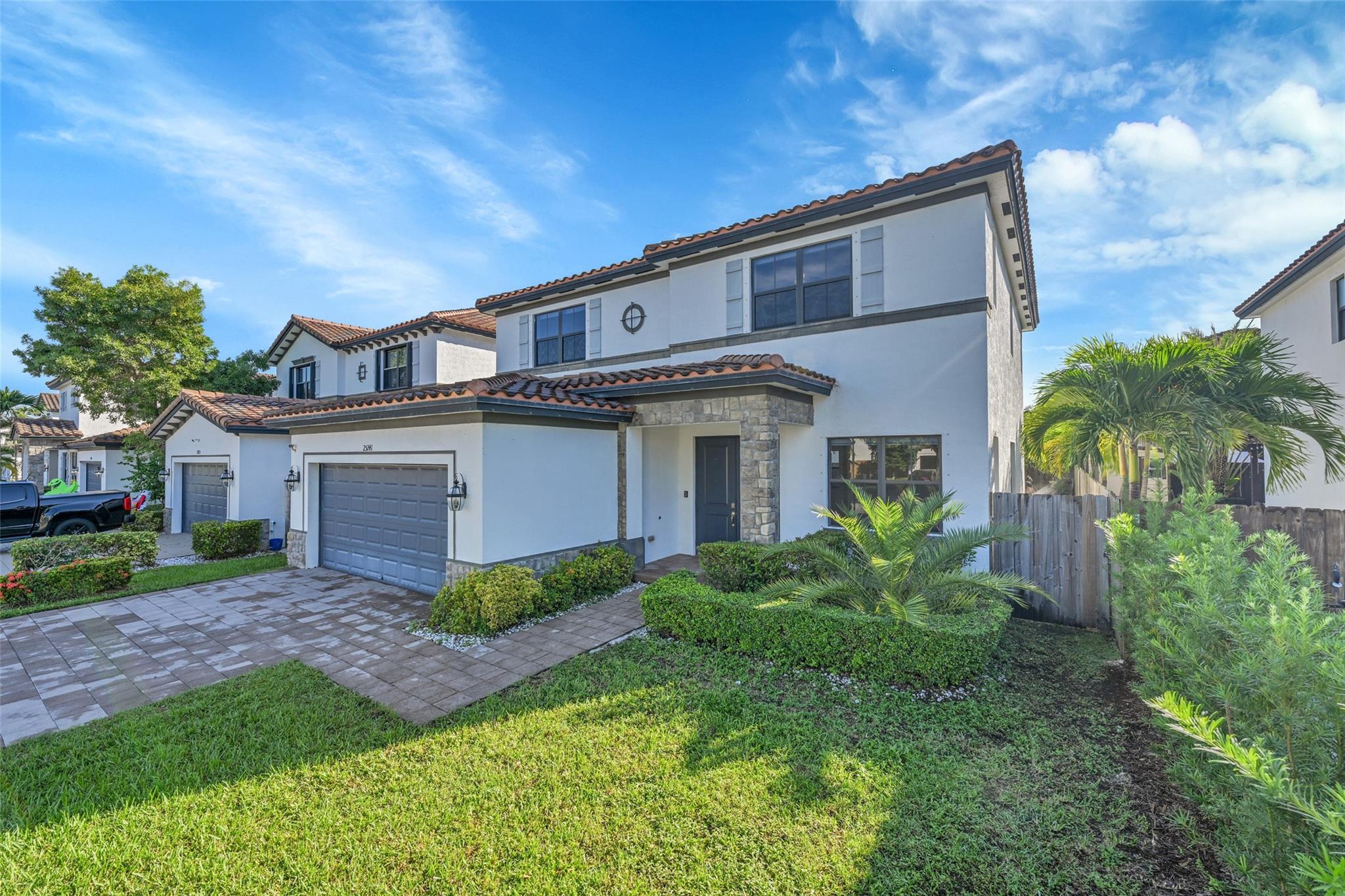 25241 SW 118th Ave, Homestead, FL, 33032/$650,000 2 25241 SW 118th Ave
