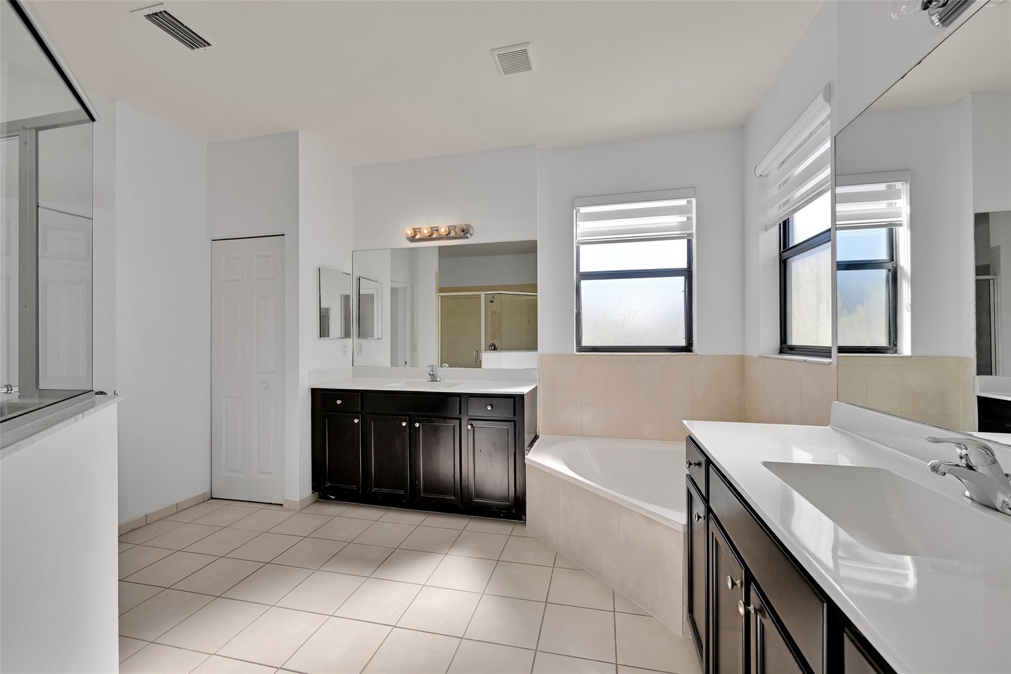 COCO PALM ESTATES - Residential