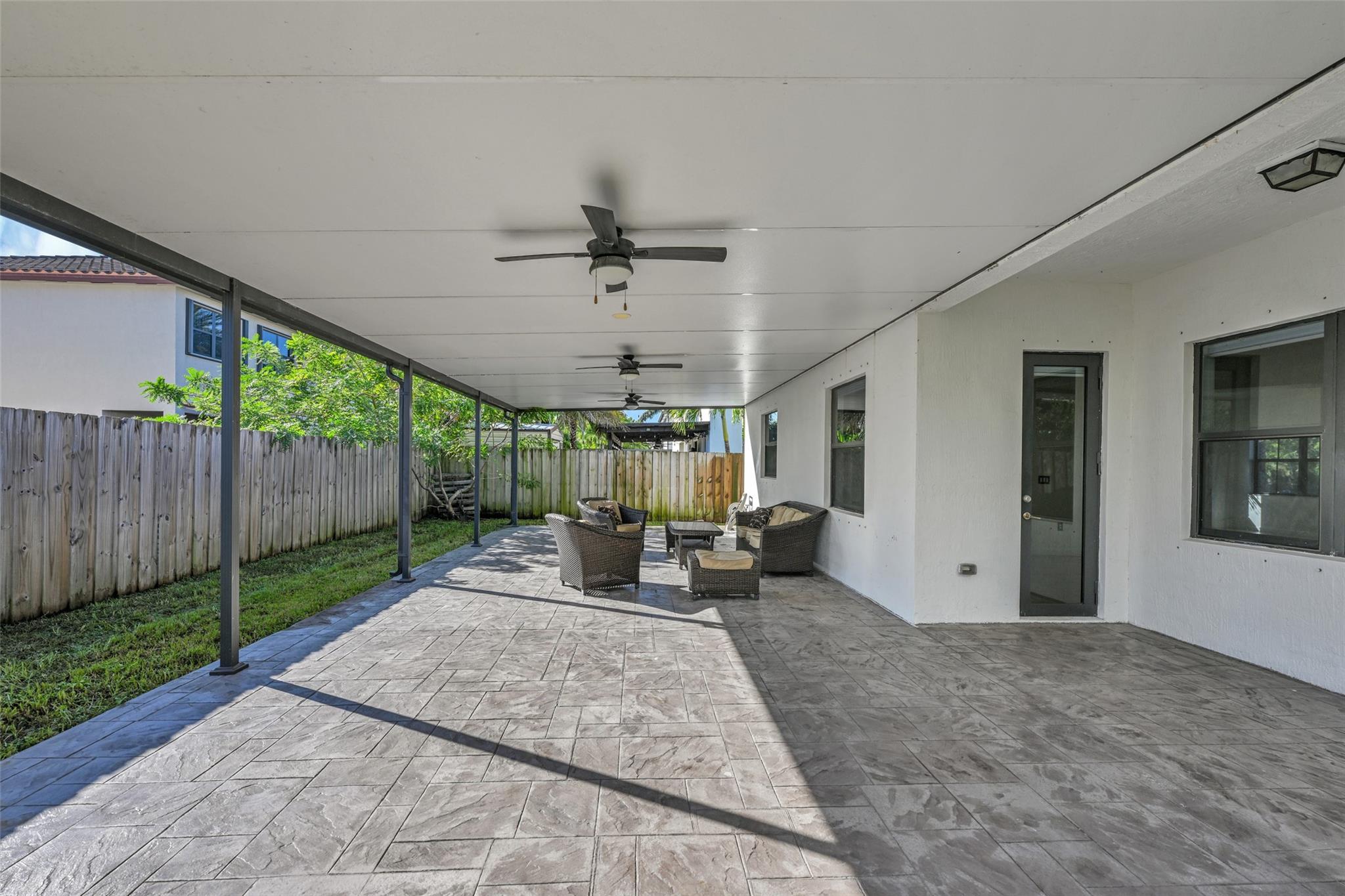 COCO PALM ESTATES - Residential