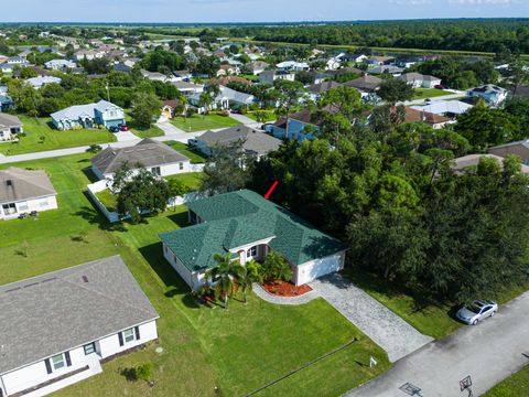 A home in Port St Lucie