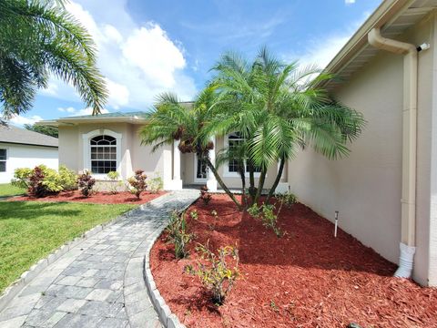 A home in Port St Lucie