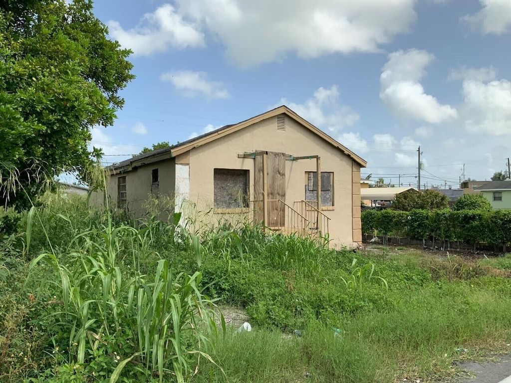 Photo of 544 SW 4th Street, Belle Glade, FL 33430 (MLS # R11046469)
